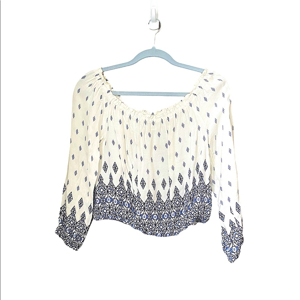H&M Divided Off Shoulder Crop Blouse